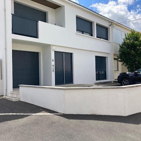 Le Grand Fabre Apartment Ла Рош-сюр-Йон Екстериор снимка